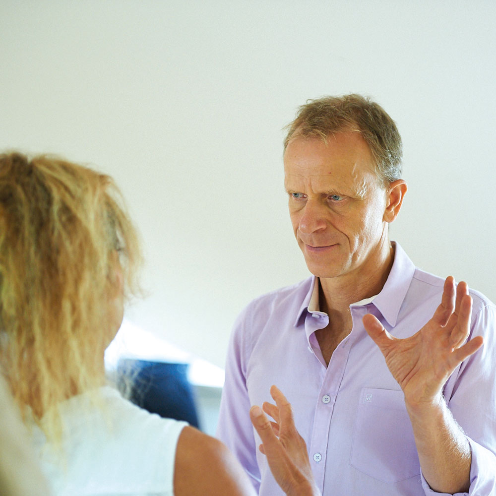 SYSTEMISCH-KINESIOLOGISCHE FAMILIEN- UND ORGANISATIONS-AUFSTELLUNGEN